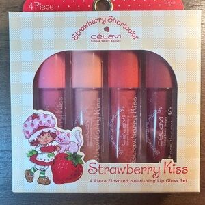 Celavi Strawberry Shortcake Strawberry Kiss 4 Pc Flavored Lip Gloss Set NIB
